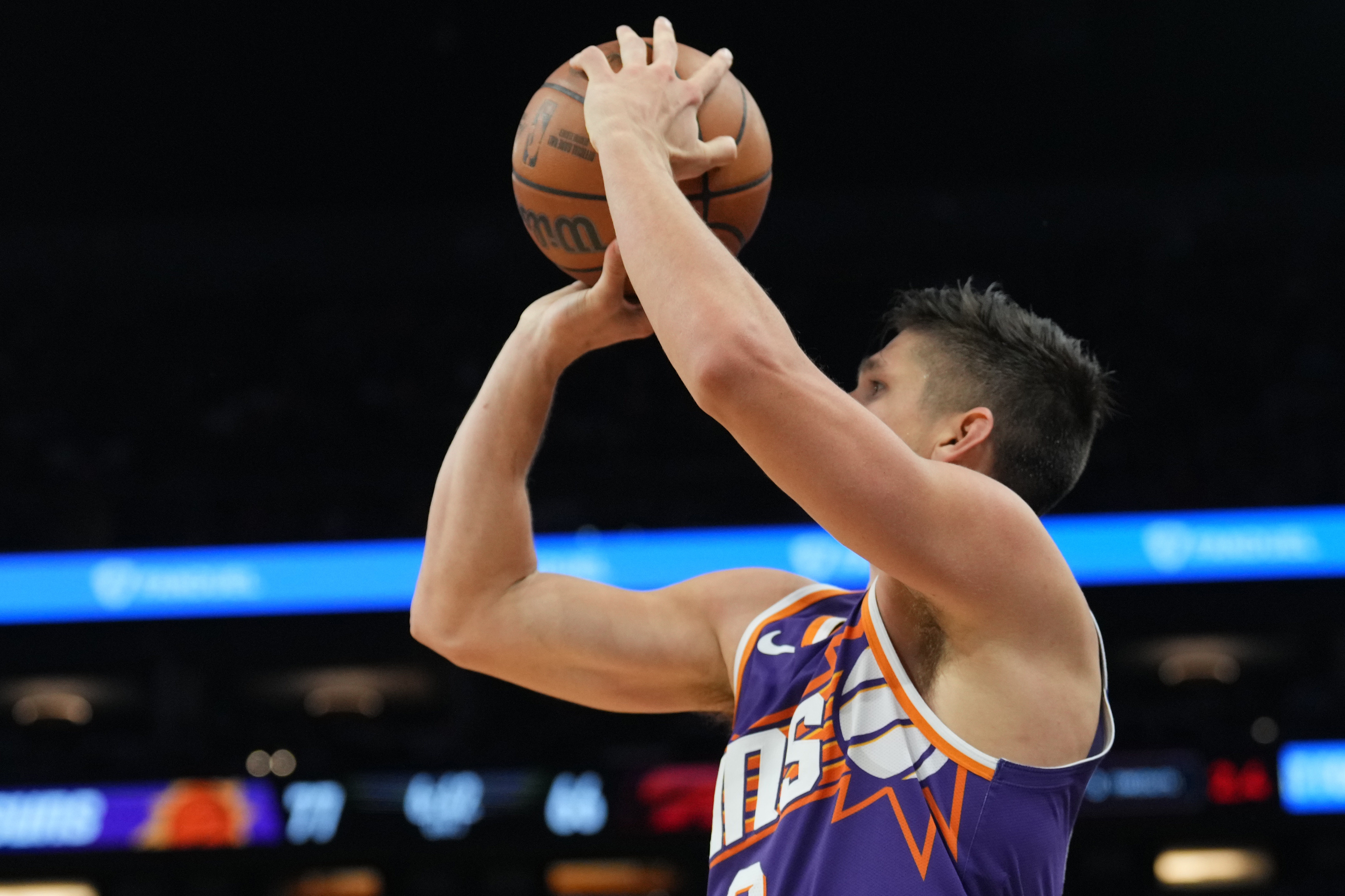 kaiyun.com-三分11中1！太阳阿伦：没有舒服的接球就投 有8球出手感觉不错